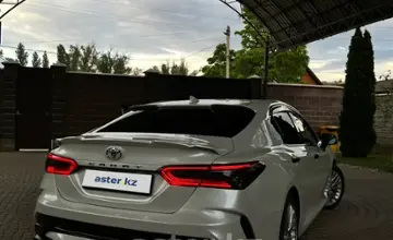Toyota Camry 2019 года за 14 000 000 тг. в Тараз