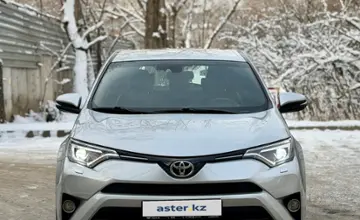 Toyota RAV4 2016 года за 11 000 000 тг. в Алматы фото 2