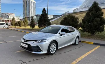 Toyota Camry 2023 года за 17 500 000 тг. в Астана фото 2