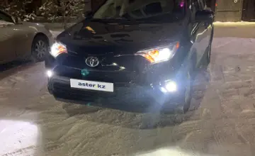 Toyota RAV4 2017 года за 13 000 000 тг. в Астана фото 3