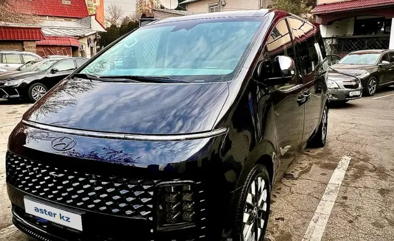 Hyundai Staria 2022 года за 21 500 000 тг. в Алматы