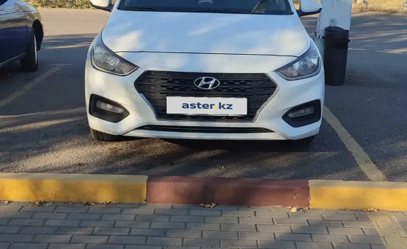 Hyundai Accent 2018 года за 4 900 000 тг. в Караганда фото 2
