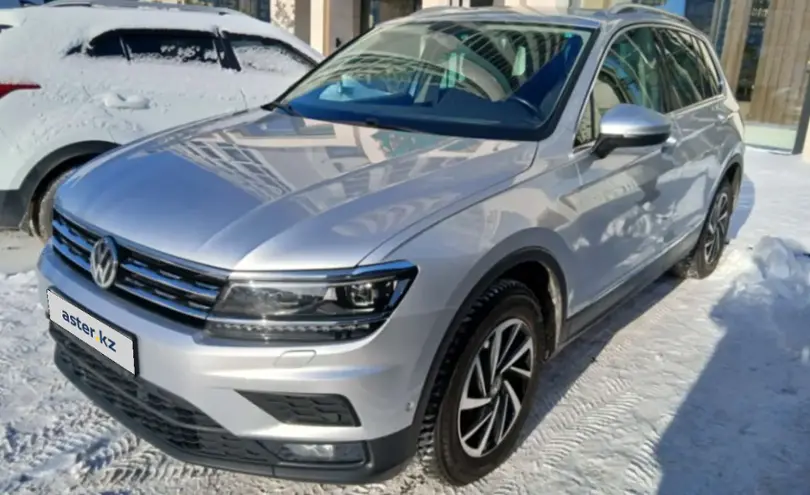 Volkswagen Tiguan 2018 года за 12 500 000 тг. в Астана