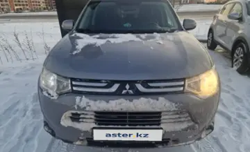 Mitsubishi Outlander 2012 года за 6 000 000 тг. в Астана фото 2