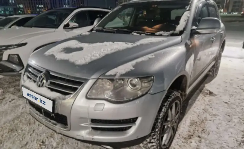 Volkswagen Touareg 2007 года за 5 500 000 тг. в Астана