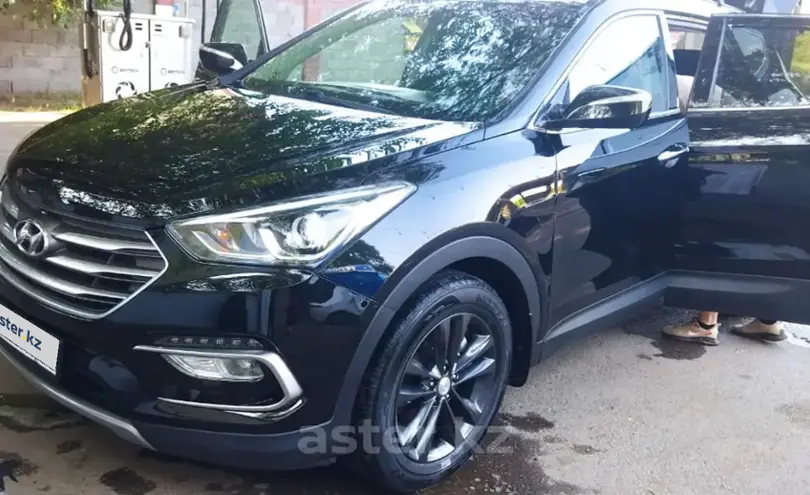 Hyundai Santa Fe 2017 года за 12 000 000 тг. в Алматы