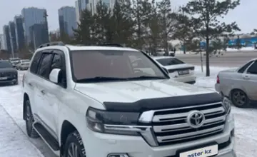 Toyota Land Cruiser 2016 года за 30 500 000 тг. в Астана фото 3