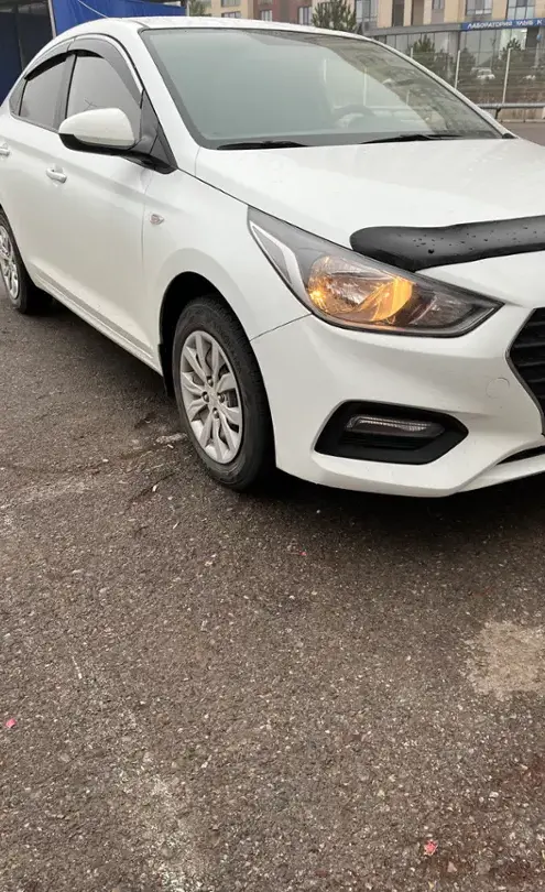 Hyundai Accent 2017 года за 6 800 000 тг. в Шымкент фото 2