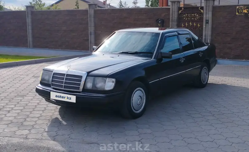 Mercedes-Benz W124 1991 года за 1 450 000 тг. в Караганда