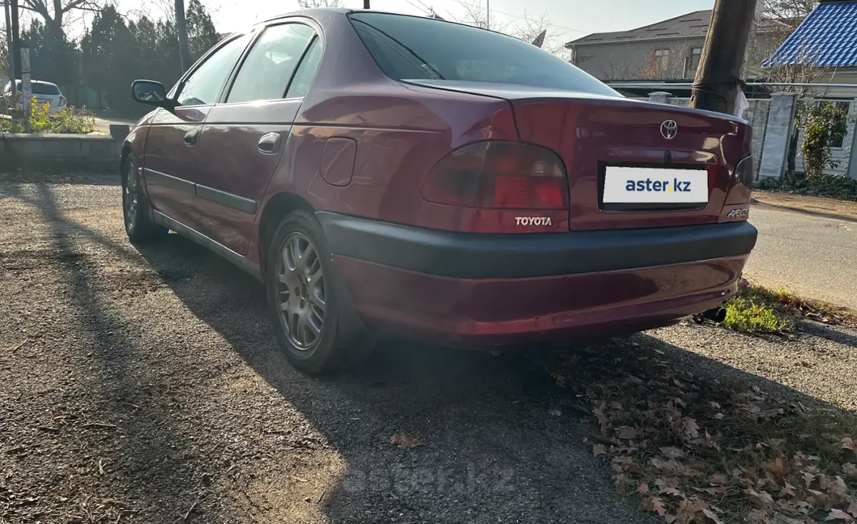 Toyota Avensis 2000 года за 3 000 000 тг. в Алматы