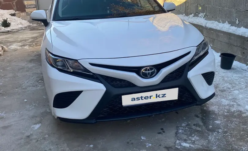 Toyota Camry 2019 года за 12 700 000 тг. в Шымкент