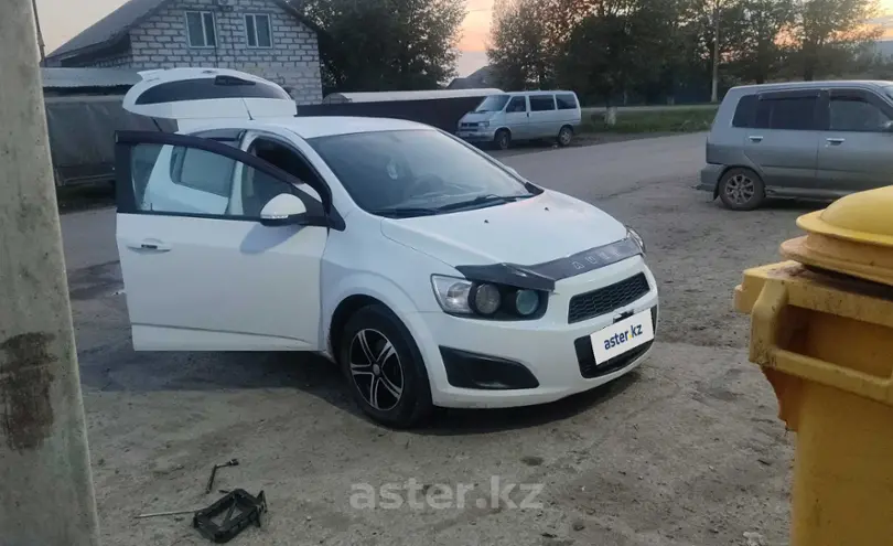 Chevrolet Aveo 2013 года за 3 400 000 тг. в Акмолинская область