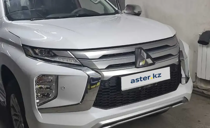 Mitsubishi Montero Sport 2020 года за 17 500 000 тг. в Астана