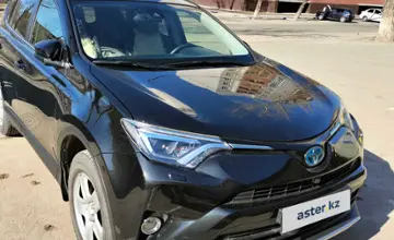 Toyota RAV4 2016 года за 17 400 000 тг. в Павлодар фото 2