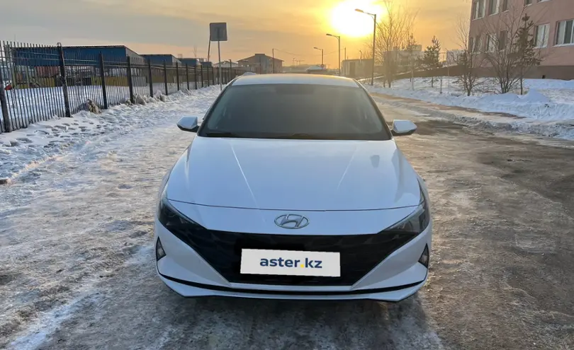 Hyundai Elantra 2021 года за 8 600 000 тг. в Астана