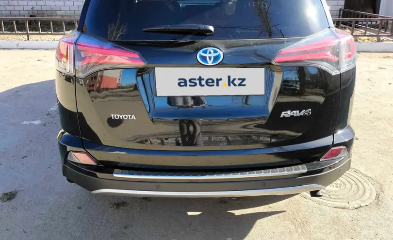 Toyota RAV4 2016 года за 17 400 000 тг. в Павлодар фото 5
