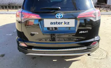 Toyota RAV4 2016 года за 17 400 000 тг. в Павлодар