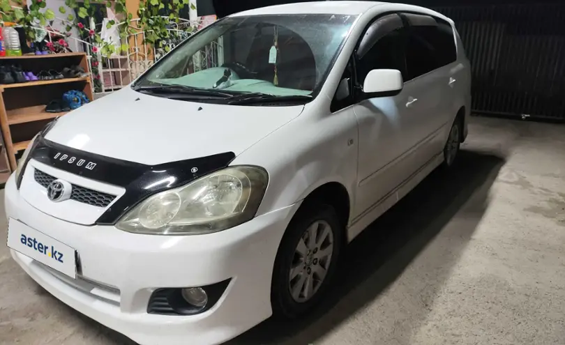 Toyota Ipsum 2003 года за 5 500 000 тг. в Алматы