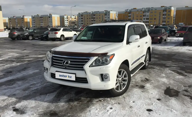 Lexus LX 2013 года за 23 900 000 тг. в Астана