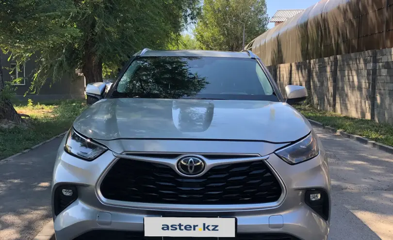 Toyota Highlander 2020 года за 23 000 000 тг. в Алматы