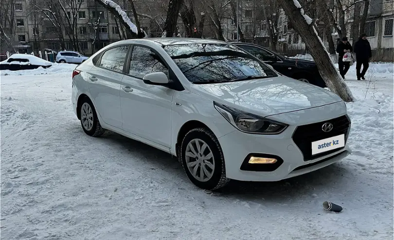 Hyundai Accent 2017 года за 6 900 000 тг. в Караганда