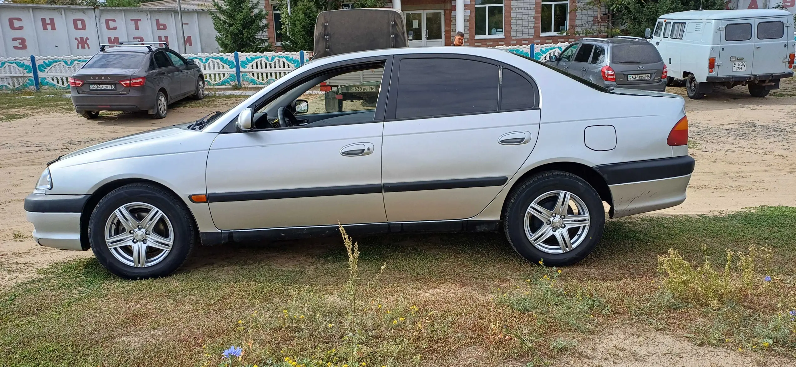 Toyota Avensis 2001