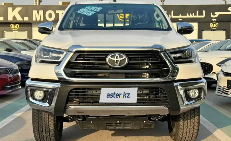 Toyota Hilux 2024 года за 22 500 000 тг. в Актау