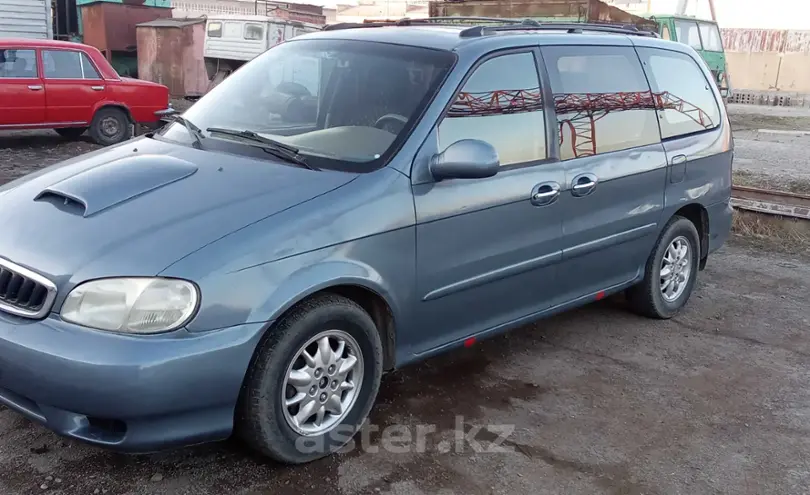 Kia Carnival 2000 года за 2 000 000 тг. в Жамбылская область