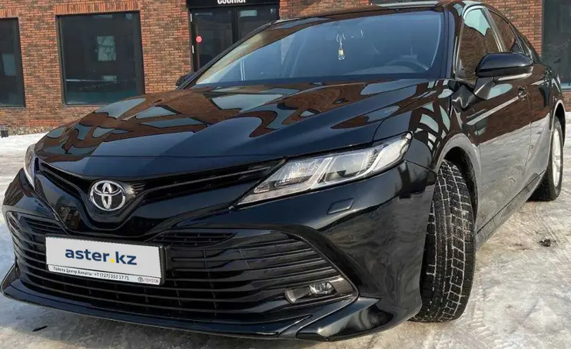 Toyota Camry 2020 года за 13 800 000 тг. в Алматы