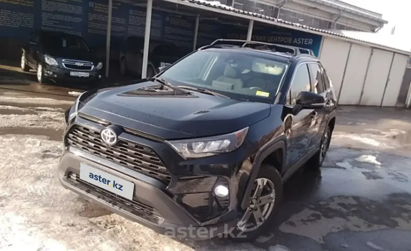 Toyota RAV4 2019 года за 12 000 000 тг. в Алматы