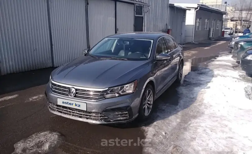 Volkswagen Passat 2017 года за 8 500 000 тг. в Алматы