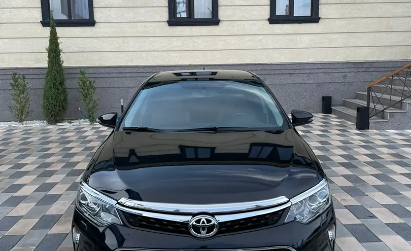 Toyota Camry 2017 года за 12 300 000 тг. в Шымкент