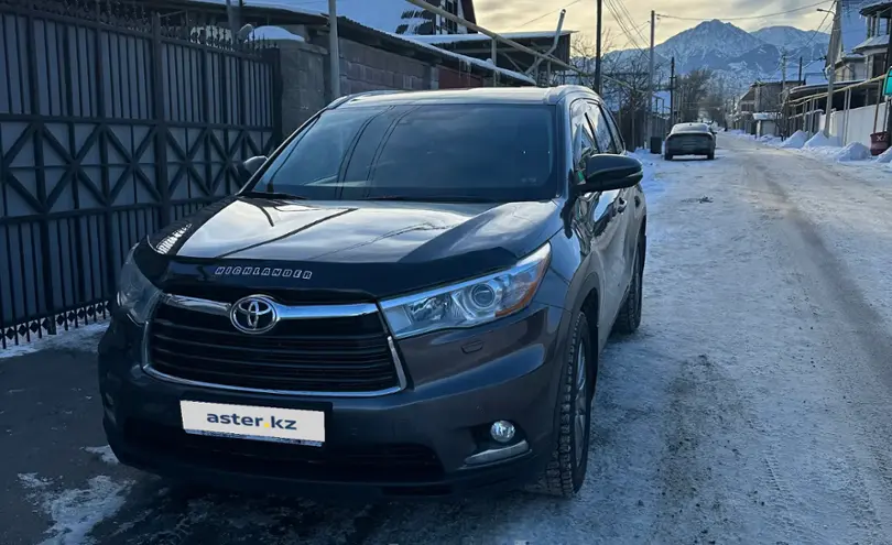 Toyota Highlander 2014 года за 16 000 000 тг. в Алматы