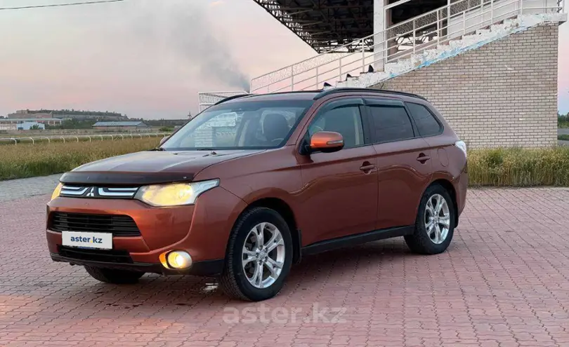 Mitsubishi Outlander 2013 года за 7 700 000 тг. в Павлодарская область