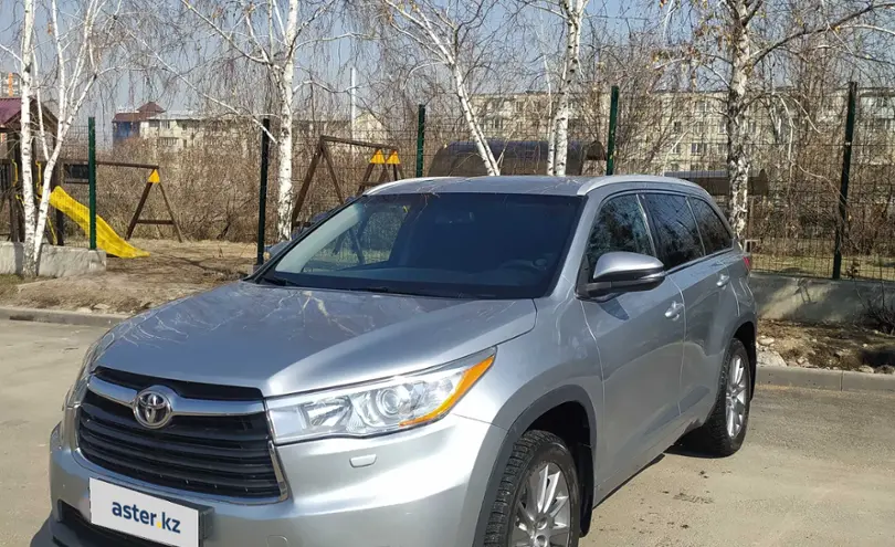 Toyota Highlander 2014 года за 15 290 000 тг. в Алматы