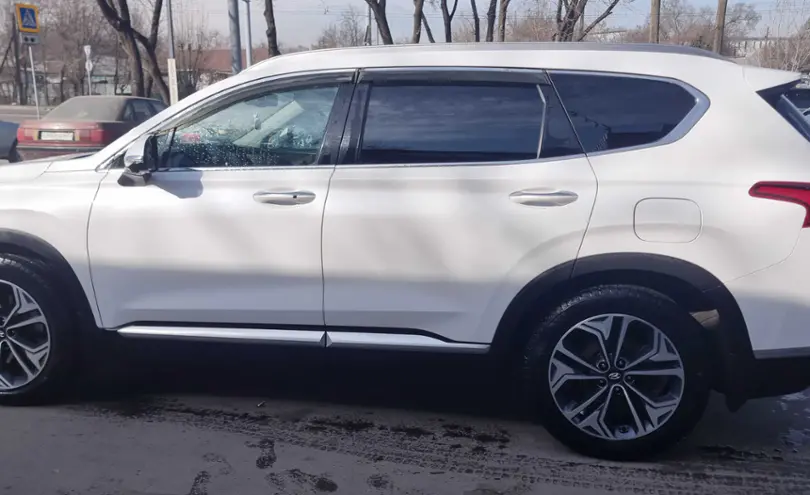 Hyundai Santa Fe 2020 года за 15 000 000 тг. в Алматы фото 3