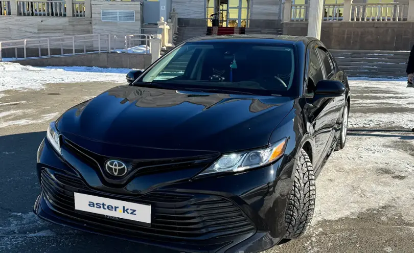 Toyota Camry 2020 года за 13 000 000 тг. в Уральск