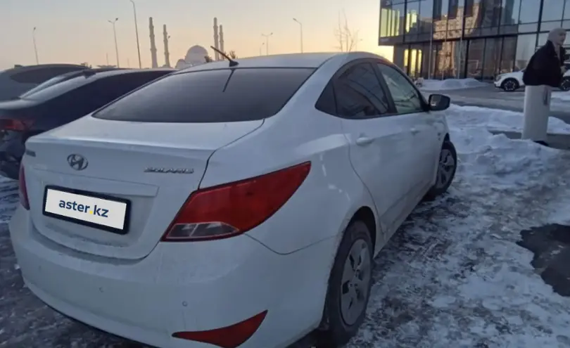 Hyundai Solaris 2015 года за 6 000 000 тг. в Астана фото 5