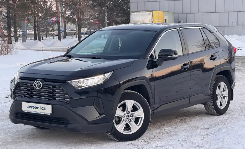 Toyota RAV4 2019 года за 14 300 000 тг. в Павлодар