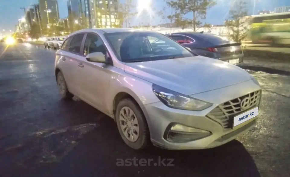Hyundai i30 2022 года за 10 000 000 тг. в Астана фото 3