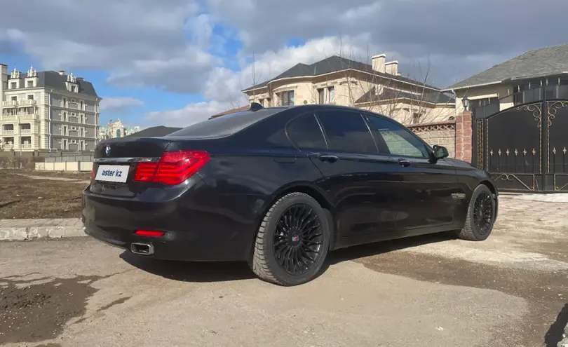 BMW 7 серии 2010 года за 9 500 000 тг. в Астана фото 4