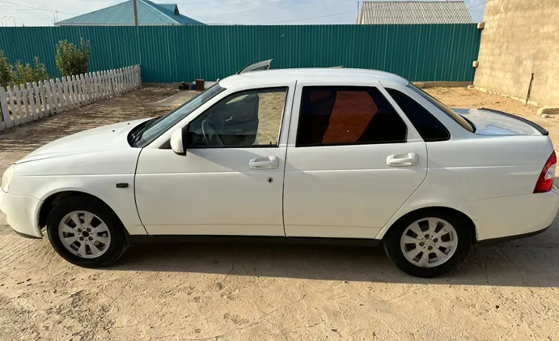 LADA (ВАЗ) Priora 2014 года за 2 600 000 тг. в Атырау