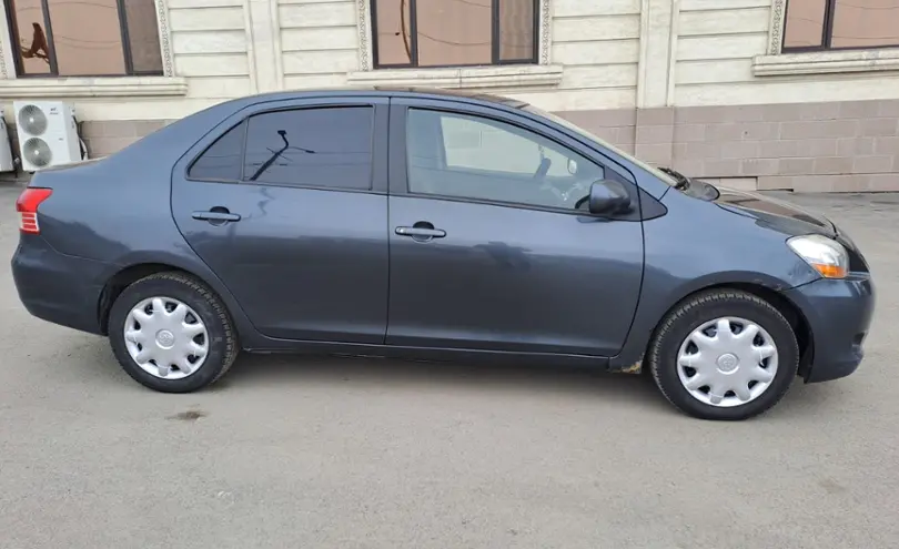 Toyota Yaris 2010 года за 4 300 000 тг. в Астана фото 4