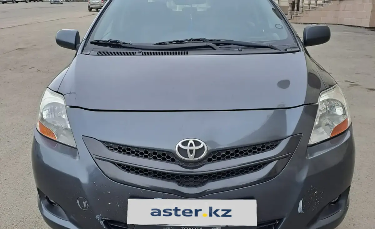 Toyota Yaris 2010 года за 4 300 000 тг. в Астана фото 2