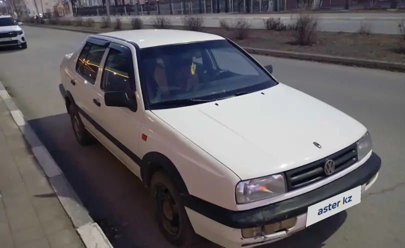 Volkswagen Vento 1992 года за 1 100 000 тг. в Костанай фото 3