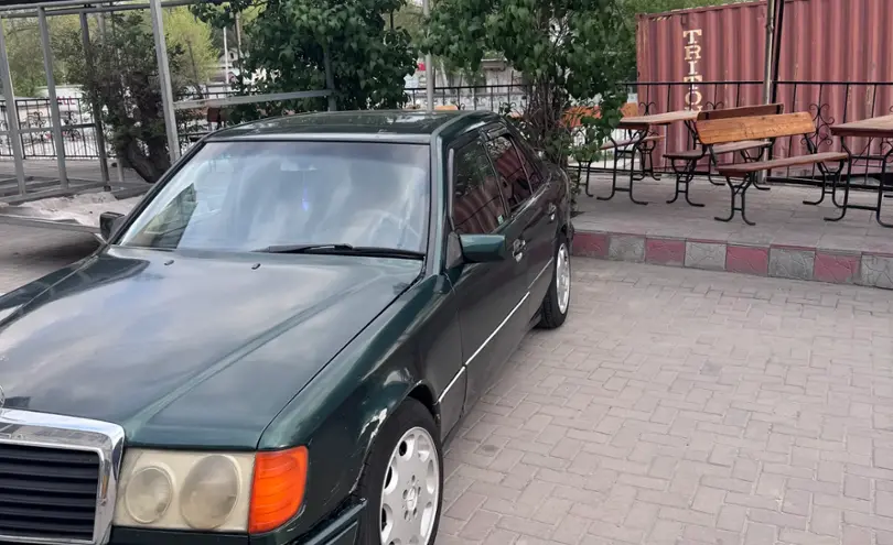 Mercedes-Benz W124 1990 года за 800 000 тг. в Алматы