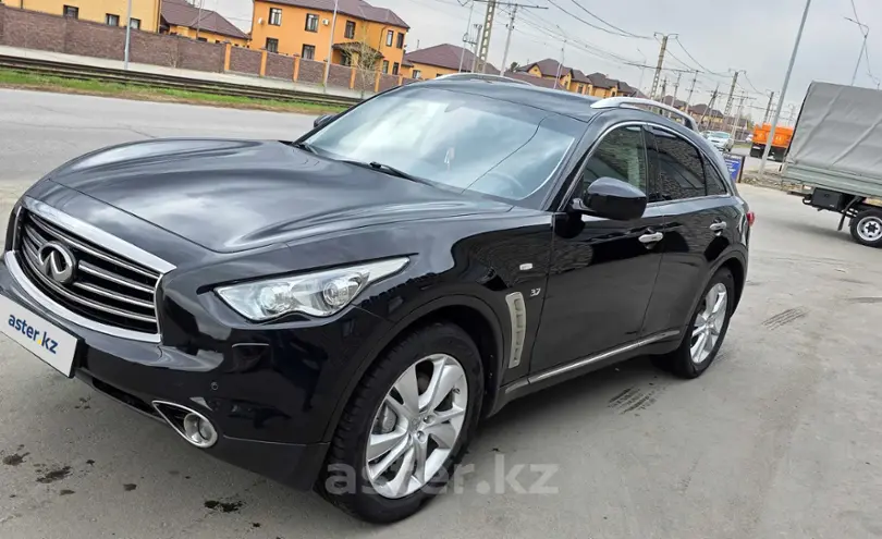 Infiniti QX70 2014 года за 13 000 000 тг. в Павлодар