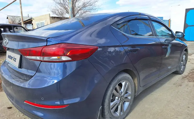 Hyundai Elantra 2017 года за 7 300 000 тг. в Костанай фото 2