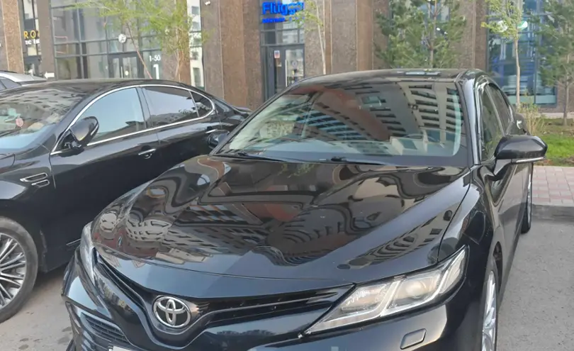 Toyota Camry 2019 года за 11 500 000 тг. в Астана
