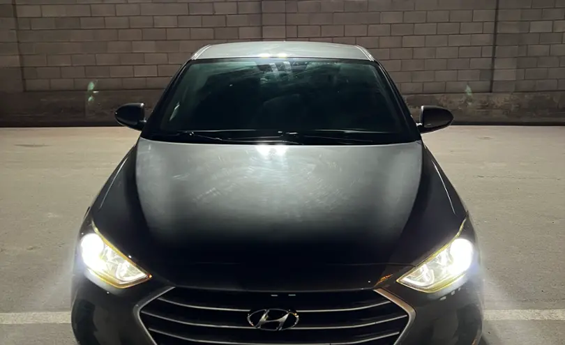 Hyundai Elantra 2018 года за 5 300 000 тг. в Алматы